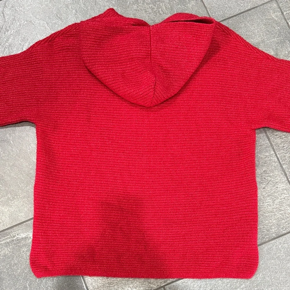 Old Navy Vibrant Red Oversized Knit Sweater - Picture 9 of 11